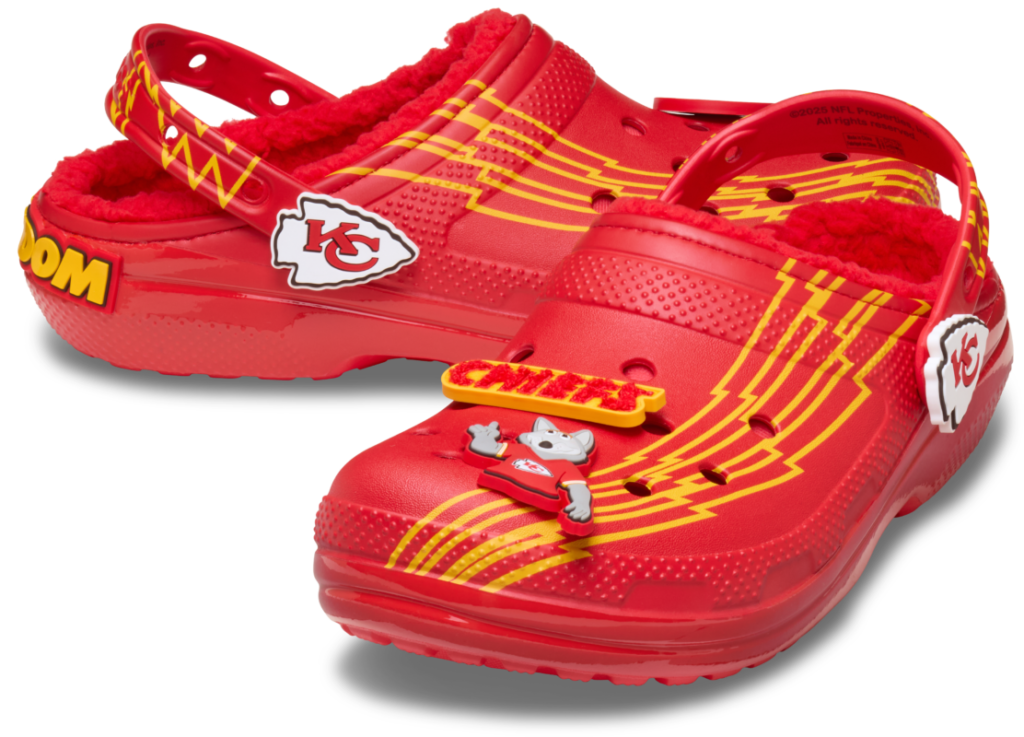 Crocs e NFL lançam coleção exclusiva de calçados no Brasil