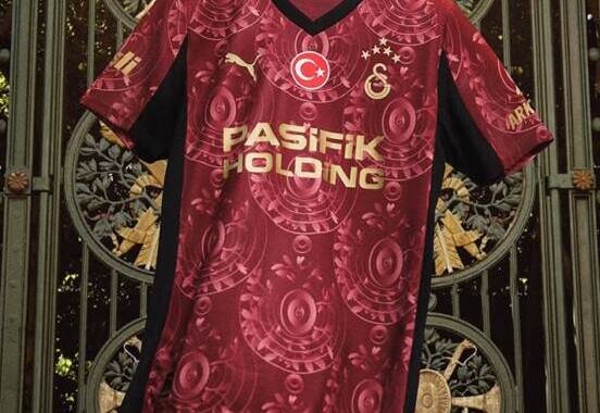 Galatasaray lança camisa vinho e dourada inspirada em portões históricos