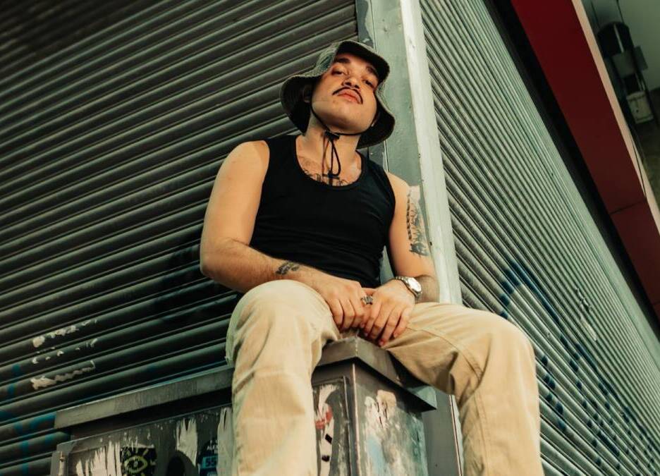 Nochica lança “RUA” e reafirma raízes no boombap