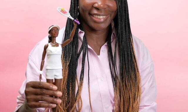 Venus Williams vira Barbie em homenagem histórica